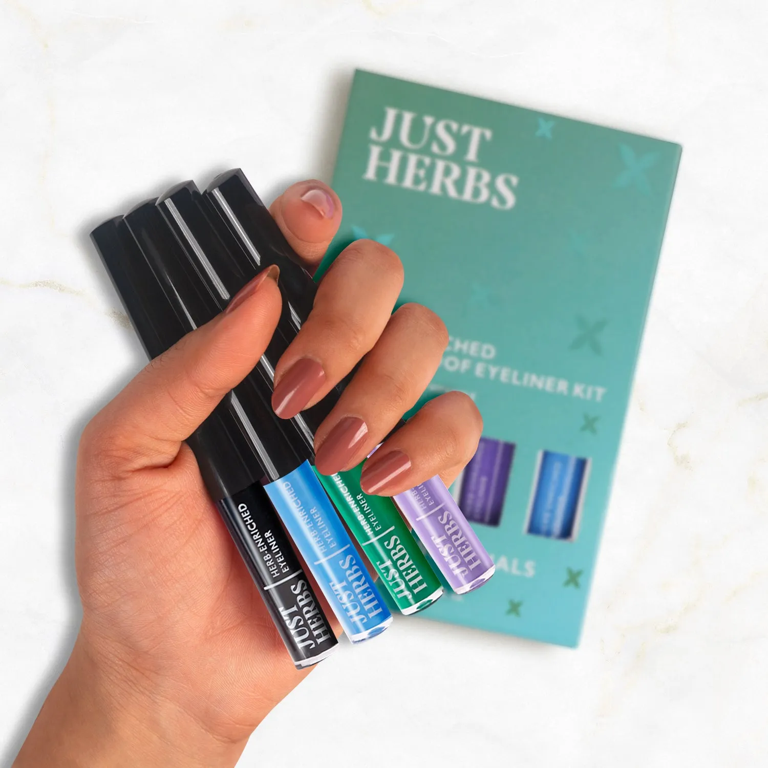 Herb-enriched Waterproof Eyeliner Kit : Eye Look Essentials